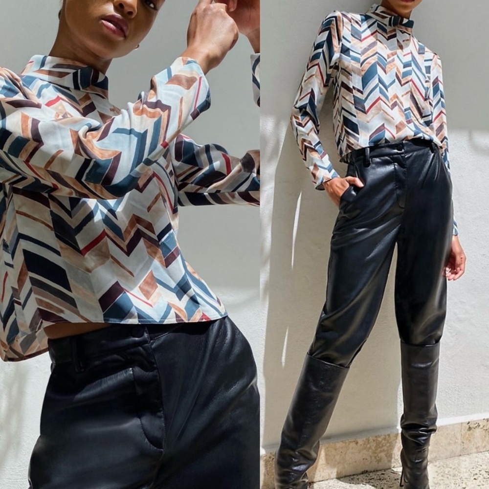 NWT Babaton Aritzia Campbell Blouse Mockneck Geometric Multicolor - XXS